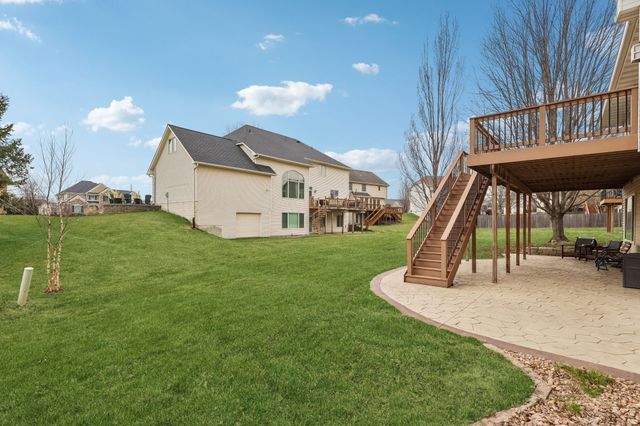 8832 Kingman Drive, West Des Moines, IA 50266