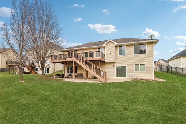 8832 Kingman Drive, West Des Moines, IA 50266