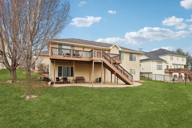 8832 Kingman Drive, West Des Moines, IA 50266