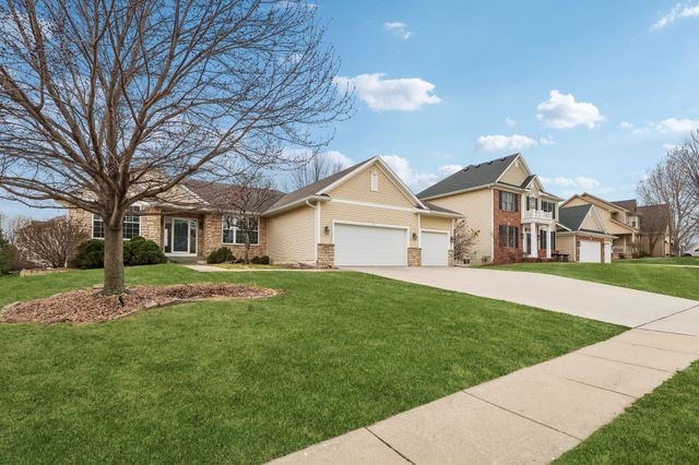 8832 Kingman Drive, West Des Moines, IA 50266