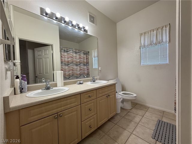 1401 North Michael Way 139, Las Vegas, NV 89108