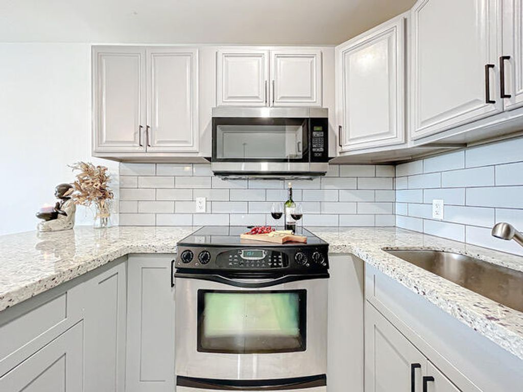 410 Chatham T, West Palm Beach, FL 33417
