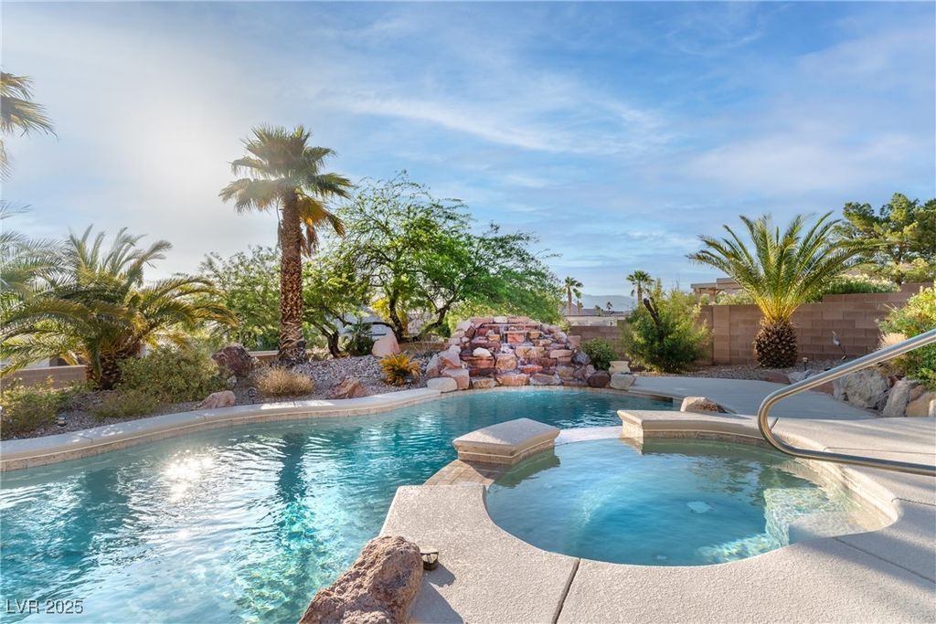 1239 North Hollywood Boulevard, Las Vegas, NV 89110