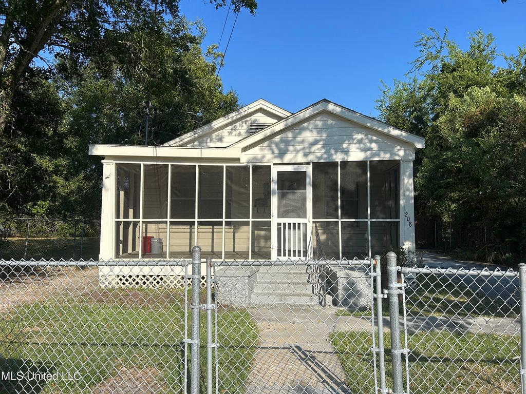 208 Keller Avenue, Biloxi, MS 39530