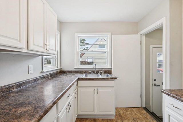 2835 Blaine AVENUE, Racine, WI 53405