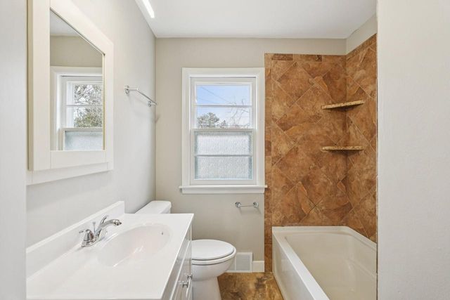 2835 Blaine AVENUE, Racine, WI 53405