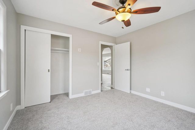 2835 Blaine AVENUE, Racine, WI 53405