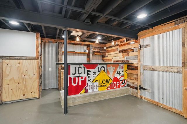 2835 Blaine AVENUE, Racine, WI 53405