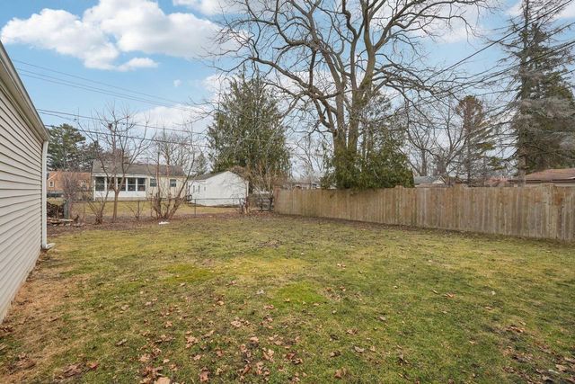 2835 Blaine AVENUE, Racine, WI 53405