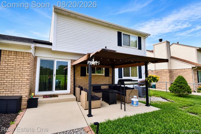 22103 Cherrylawn Drive, Brownstown Charter Township, MI 48134