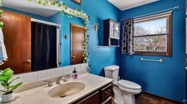 308 Russell Ct, Unknown, WI 54028