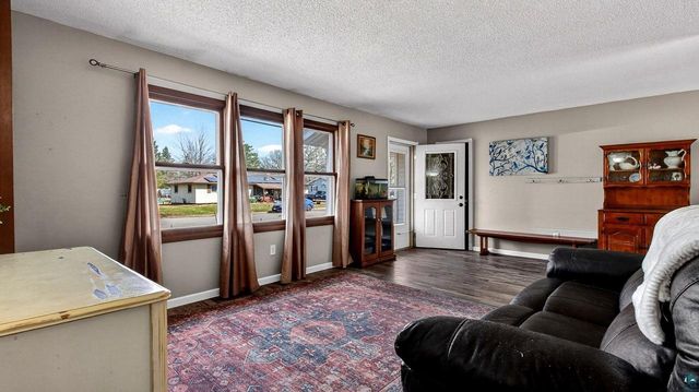 308 Russell Ct, Unknown, WI 54028