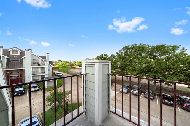 10630 Westbrae Parkway 606, Houston, TX 77031