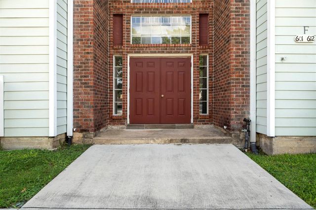 10630 Westbrae Parkway 606, Houston, TX 77031