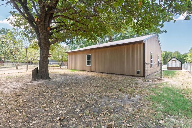 105 Camaron Drive, Shawnee, OK 74804