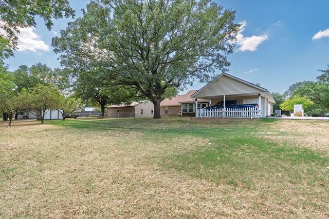 105 Camaron Drive, Shawnee, OK 74804