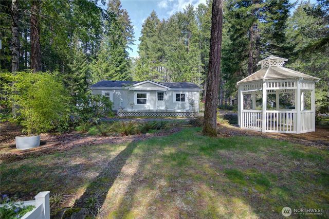 51 N Silver Lane N, Hoodsport, WA 98548