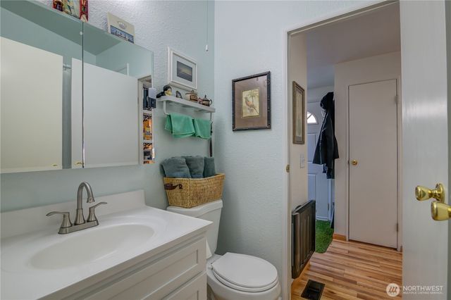 51 N Silver Lane N, Hoodsport, WA 98548