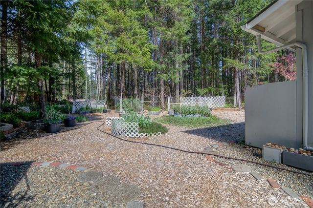 51 N Silver Lane N, Hoodsport, WA 98548