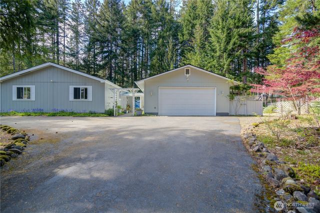 51 N Silver Lane N, Hoodsport, WA 98548