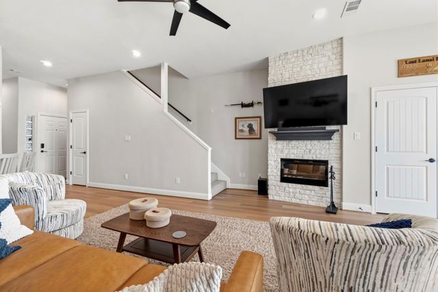 2 Key Harbor Drive, Conroe, TX 77356