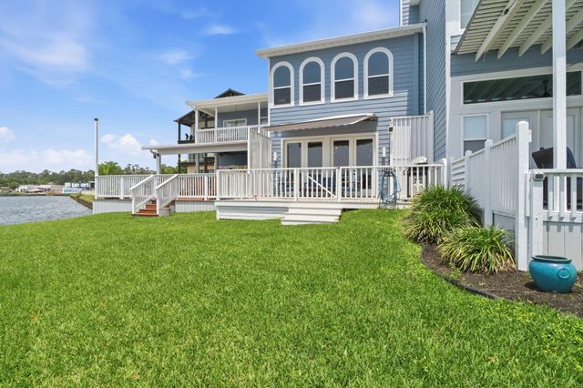 2 Key Harbor Drive, Conroe, TX 77356