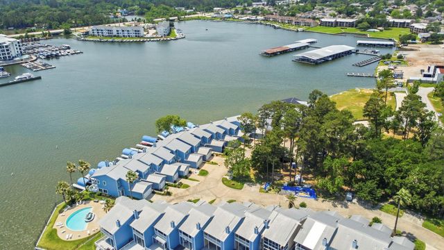 2 Key Harbor Drive, Conroe, TX 77356
