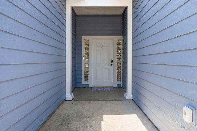 2 Key Harbor Drive, Conroe, TX 77356