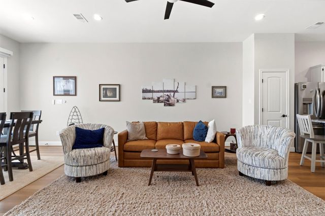 2 Key Harbor Drive, Conroe, TX 77356