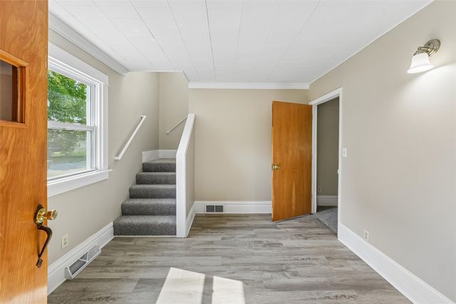 2707 Logan Avenue, Des Moines, IA 50317