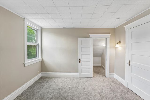 2707 Logan Avenue, Des Moines, IA 50317