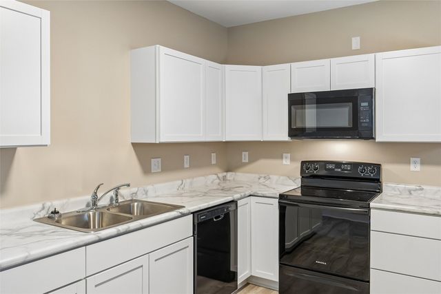 2707 Logan Avenue, Des Moines, IA 50317
