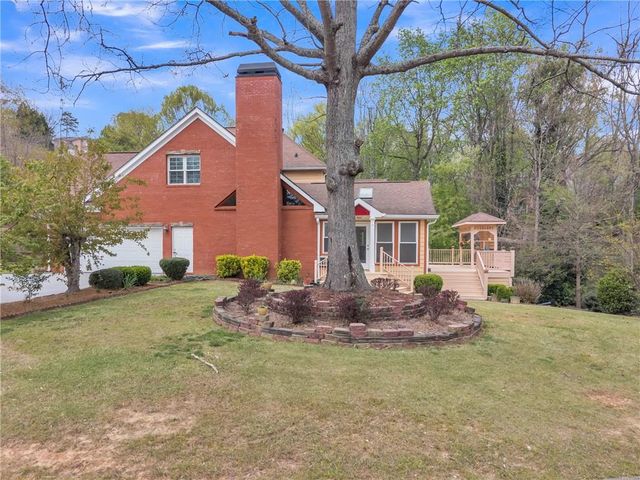 915 Chipley Court, Marietta, GA 30062