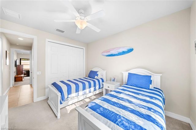 1221 Briarwood CT, Naples, FL 34104