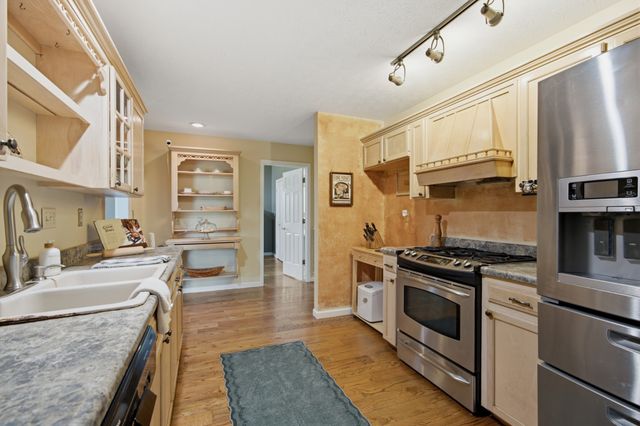 1021 Pine Valley Rd, Kingston Springs, TN 37082