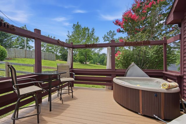 1021 Pine Valley Rd, Kingston Springs, TN 37082