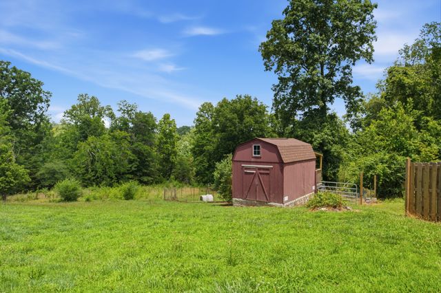 1021 Pine Valley Rd, Kingston Springs, TN 37082