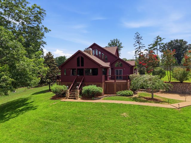 1021 Pine Valley Rd, Kingston Springs, TN 37082