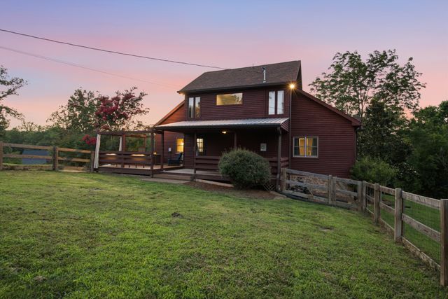 1021 Pine Valley Rd, Kingston Springs, TN 37082