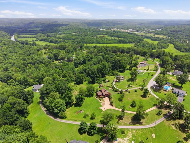 1021 Pine Valley Rd, Kingston Springs, TN 37082