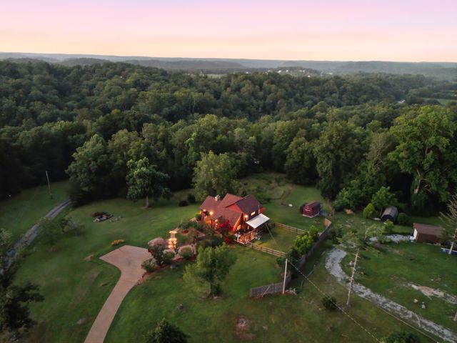 1021 Pine Valley Rd, Kingston Springs, TN 37082