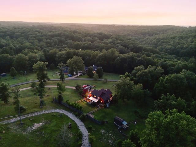 1021 Pine Valley Rd, Kingston Springs, TN 37082