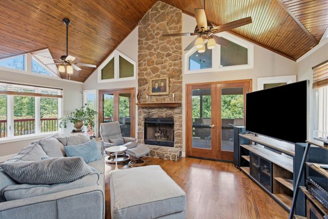 1021 Pine Valley Rd, Kingston Springs, TN 37082