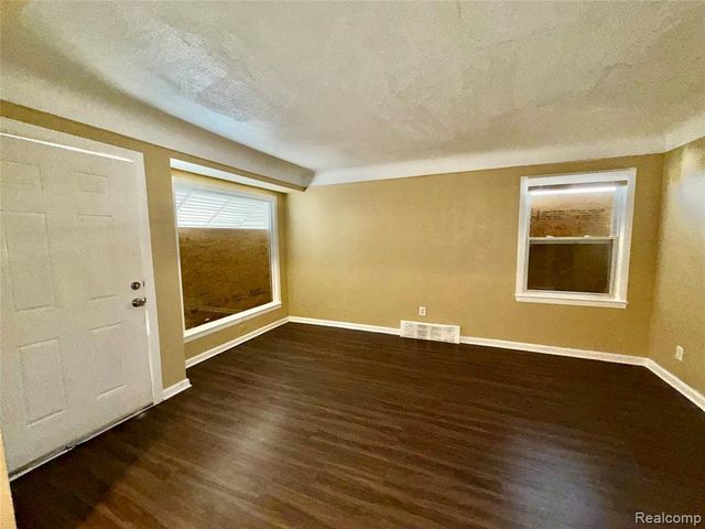 18830 Hasse Street, Detroit, MI 48234