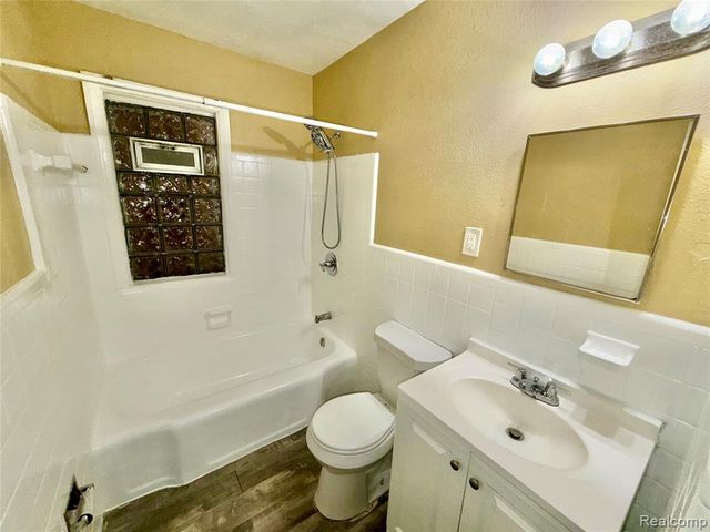 18830 Hasse Street, Detroit, MI 48234