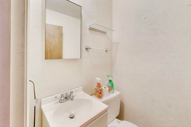 553 N Carroll Parkway 2C, Glenwood, IL 60425