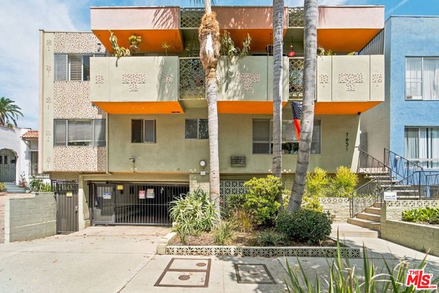 7631 Norton Avenue, West Hollywood, CA 90046