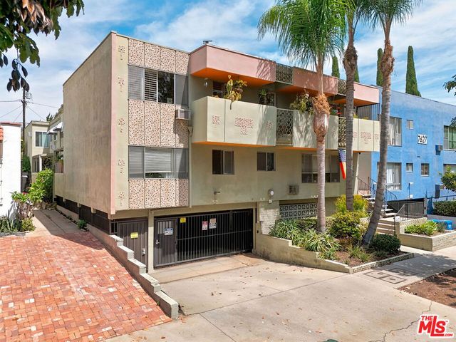 7631 Norton Avenue, West Hollywood, CA 90046