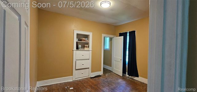15775 Archdale Street, Detroit, MI 48227