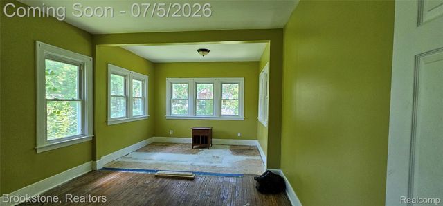 15775 Archdale Street, Detroit, MI 48227